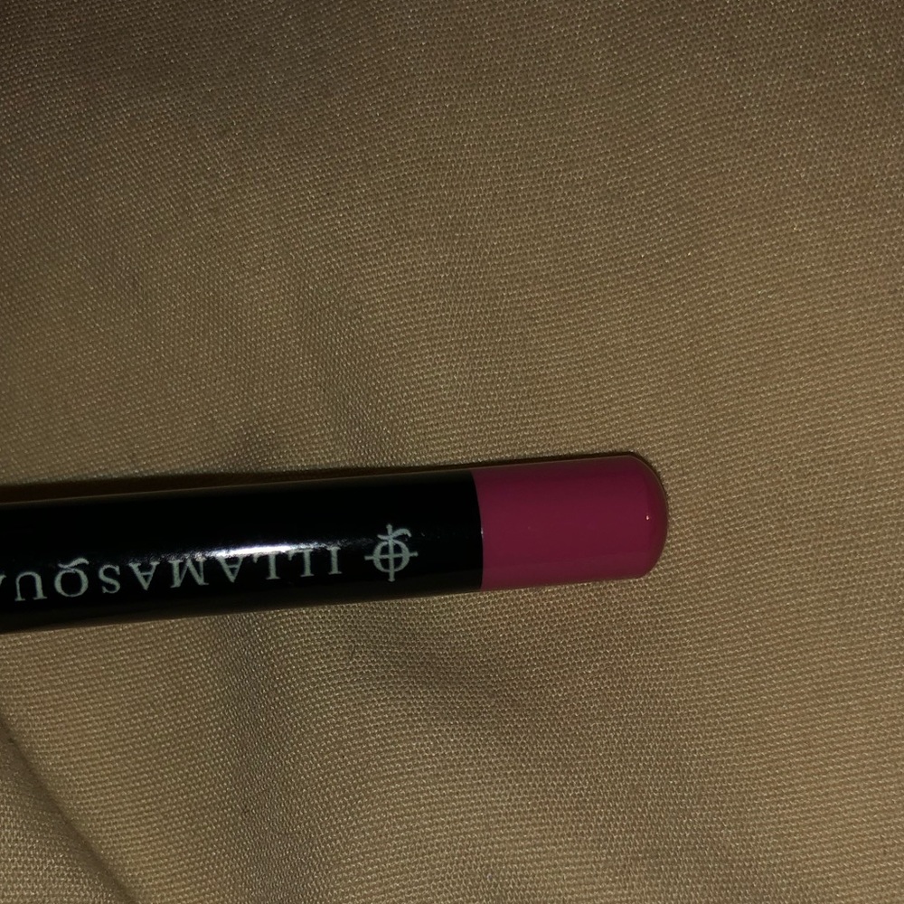 Illamasqua lip pencil - media - Picture 3 of 4